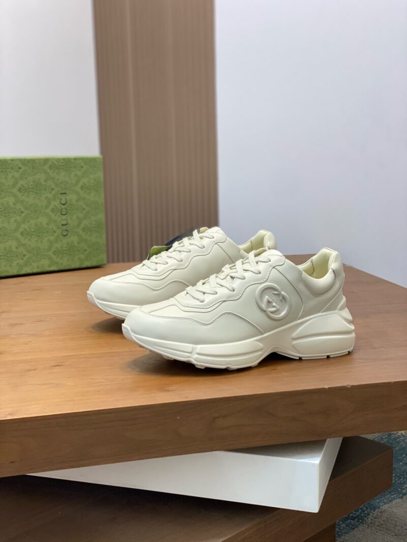 9 Gucci Rhyton sneaker Model:0608009
