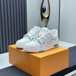 Louis Vuitton Trainer Sneakers Model：0608031